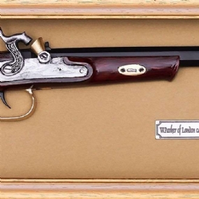 Quadro KG Réplica Pistola W.Parker Of London Cal.45 Moldura Clássica Cod 65